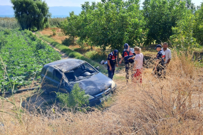 İznik'te kontrolden çıkan araç tarlaya uçtu