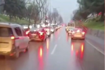 Bursa’da fermuar sistemi ile yolu böyle açtılar