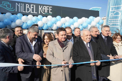 Ahmet Yesevi Mahallesi’nde park ve Nilbel Kafe açıldı