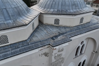 Şehadet Camii’nde çökme tehlikesi