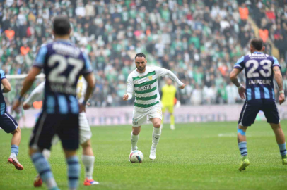 TFF 3. Lig: Bursaspor: 4 - Anadolu Üniversitesi: 1