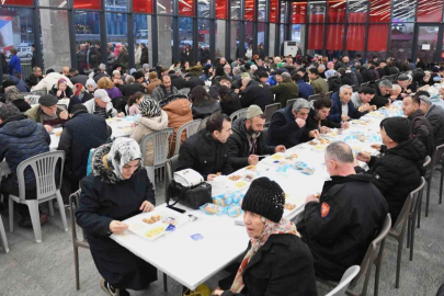 Osmangazi’nin iftar sofraları dolup taşıyor