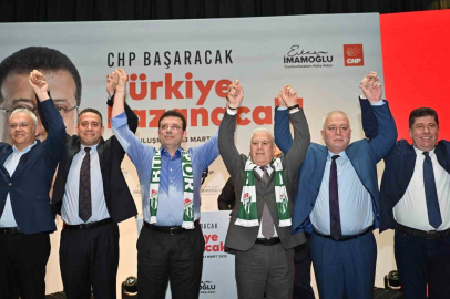 Bozbey, "Ekrem Başkanımız ile kol kolayız, omuz omuzayız"